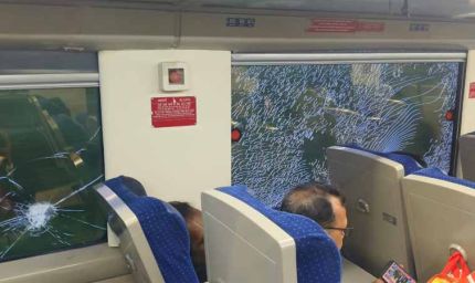 जमालपुर-हावड़ा वंदे भारत ट्रेन पर 70 किमी/घंटा की रफ्तार में पथराव, यात्री सहम गए