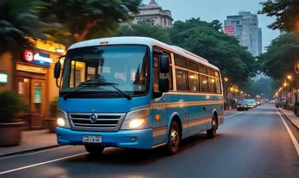 नोएडा-ग्रेनो को मिली 10 मिनी बसों की सौगात, 2 करोड़ लोगों को होगा फायदा