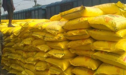 रायपुर : किसानों के लिए बड़ी राहत : सितंबर माह में 60,800 मीट्रिक टन यूरिया का आबंटन