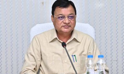 रायपुर : कारखानों में श्रमिकों के नियमित स्वास्थ्य जाँच में नहीं चलेगी मनमानी, श्रम मंत्री देवांगन ने दिए कड़े निर्देश