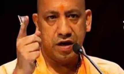 CM योगी का बड़ा एक्शन: लाठीचार्ज मामले में CO सस्पेंड, इंस्पेक्टर लाइन हाजिर