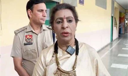 लिव-इन रिलेशनशिप में बढ़ते अपराधों पर रेनू भाटिया का बयान, बोलीं- बने इंटरनल कंप्लेंट कमेटी