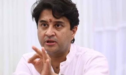 केंद्रीय मंत्री सिंधिया ने मां के अपमान पर जताई कड़ी निंदा