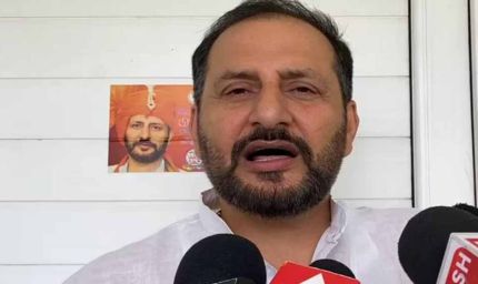 नीरज कुमार सिंह का विपक्ष पर वार : बोले- बूथ लूट कराने वाले अब दे रहे लोकतंत्र का ज्ञान