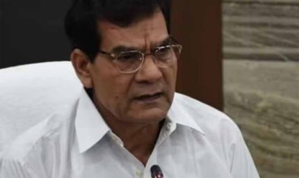 योगी सरकार के मंत्री एके शर्मा का सख्त रुख, अफसरों को दी कड़ी चेतावनी