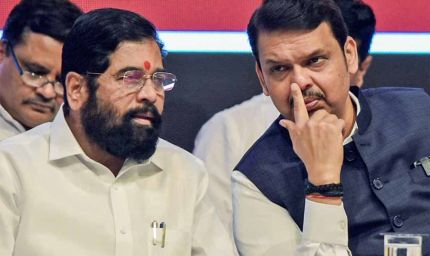 मुंबई में प्रदर्शन प्रतिबंध को लेकर शिवसेना का हाईवोल्ट ड्रामा, MP ने CM फडणवीस को लिखा पत्र