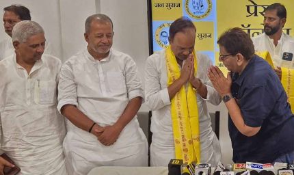 नीतीश के दो बड़े नेता JDU छोड़ PK के जन सुराज में शामिल, कहा- ‘मुख्यमंत्री खुद सरकार नहीं चला रहे’