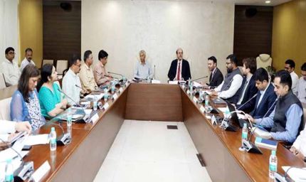 बच्चों के स्वास्थ्य मानकों के सुधार में हर घर जल की बड़ी भूमिका : नोबेल विजेता प्रो. क्रेमर