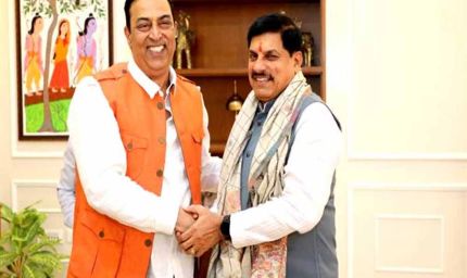 मुख्यमंत्री डॉ. यादव से फिल्म अभिनेता विंदु दारा सिंह ने की सौजन्य भेंट