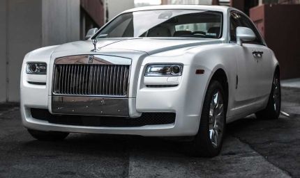 पूर्व पीएम की 2.5 करोड़ की रोल्स रॉयस कार बनी तलाक की वजह, कोर्ट ने दंपती का रिश्ता खत्म किया