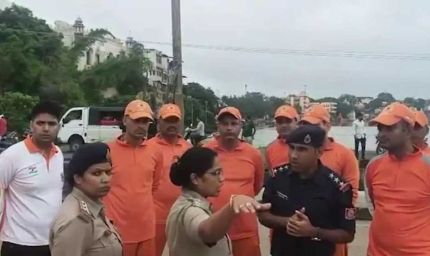 उज्जैन हादसा: टीआई का शव मिला, 24 घंटे बाद भी एसआई और महिला कांस्टेबल लापता