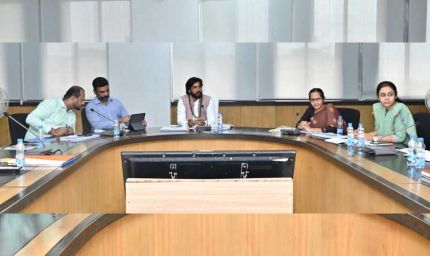 रायपुर : युवाओं को आत्मनिर्भर बनाने के लिए कौशल विकास से जोडे़: मंत्री गुरु खुशवंत साहेब