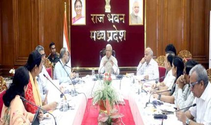 हाट बाजार में सिकल सेल और टीबी की स्क्रीनिंग कराएं: राज्यपाल पटेल