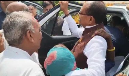 सतना पहुंचे केंद्रीय मंत्री शिवराज सिंह, ग्रामीणों की मांग पर आवास सर्वे के दिए निर्देश