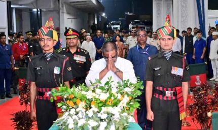 हिमस्खलन में शहीद हुए सेना जवान को राज्यपाल और CM हेमंत ने दी श्रद्धांजलि, जताई गहरी संवेदना