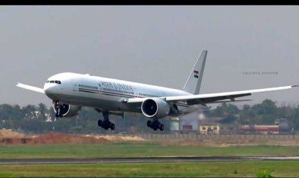 PM मोदी के धार दौरे से पहले इंदौर एयरपोर्ट पहुंचा 'भारत-1' बोइंग-777 विमान