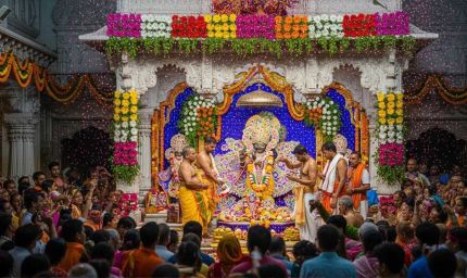 बांके बिहारी मंदिर में बड़ा बदलाव: VIP एंट्री से लेकर दर्शन की टाइमिंग तक सबकुछ बदला