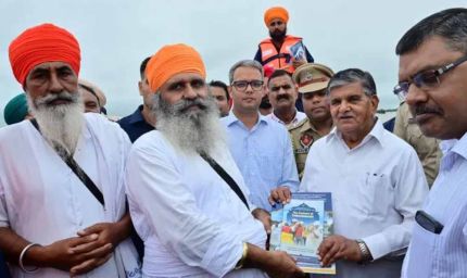 पंजाब में बाबा हाकम सिंह का बड़ा ऐलान: बाढ़ प्रभावितों के लिए 500 करोड़ की मदद