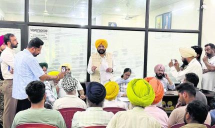 मंत्री सौंद ने सुनी जनता की समस्याएं, दिए त्वरित समाधान के निर्देश