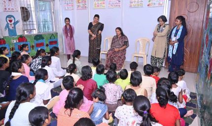 मंत्री लक्ष्मी राजवाड़े ने सरगुज़ा प्रवास के दौरान विभिन्न संस्थाओं का किया निरीक्षण