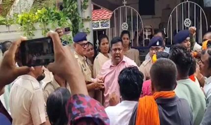 धर्मांतरण विरोधी विवाद: बजरंग दल और प्रार्थना सभा के बीच हुई झड़प