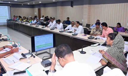 महिला एवं बाल विकास मंत्री लक्ष्मी राजवाड़े ने ली विभागीय समीक्षा बैठक