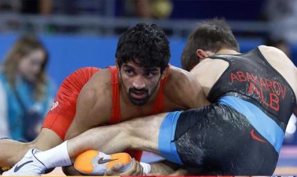 विनेश फोगाट के बाद अब अमन सहरावत को झटका, वजन की वजह से वर्ल्ड चैम्पियनशिप से बाहर