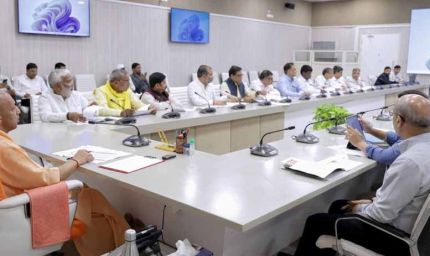 मुख्यमंत्री का निर्देश, त्योहारों से पहले सभी सड़कें दुरुस्त हो जाएं