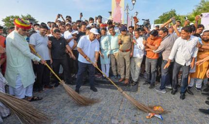मोदी के जन्मदिन पर राजस्थान में सेवा पखवाड़ा: सीएम ने किया ‘स्वच्छता ही सेवा’ अभियान की शुरुआत