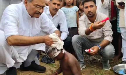 PM मोदी के जन्मदिन पर BJP सांसद का अनोखा जश्न, बच्चों को नहलाया और कपड़े धोए