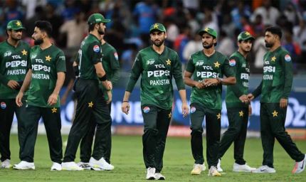 पाकिस्तान टीम मैच के लिए पूरी तरह तैयार, मुकाबला 1 घंटे की देरी से शुरू