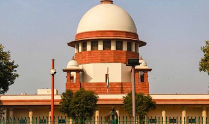 पराली जलाने पर सख़्ती क्यों नहीं? सुप्रीम कोर्ट ने सरकार से पूछा सवाल