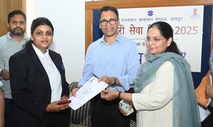 यूडीएच के प्रिंसीपल सेक्रेट्री ने जवाहर सर्किल में शहरी सेवा शिविर का निरीक्षण कर आमजन से फीडबैक लिया, आवश्यक दिशा— निर्देश दिए