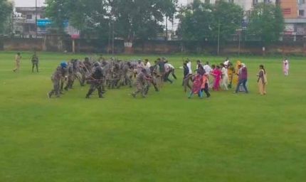 दुर्गा पूजा 2025: धनबाद  पुलिस अलर्ट, सुरक्षा व्यवस्था को परखने मॉक ड्रिल आयोजित