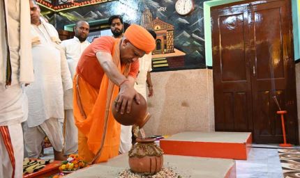 गोरक्षपीठ में शारदीय नवरात्र के विशेष अनुष्ठान का शुभारंभ