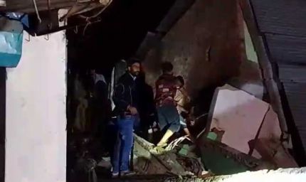 इंदौर में तीन मंजिला इमारत ढही, दो की मौत, 12 घायल; चार की हालत नाजुक