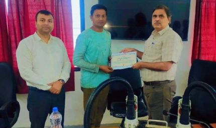 इंदौर के रेलवे टेक्नीशियन ने बनाई कप्लर टेस्टिंग डिवाइस, लोको और रेल कोच की केबल जांच में होगी तेजी