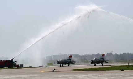 एयरफोर्स से MiG-2 की विदाई, चंडीगढ़ में दी गई भावुक वाटर कैनन सैल्यूट