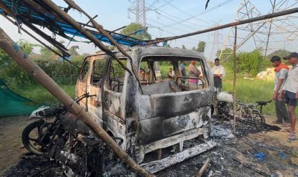 कोरबा में पेट्रोल डालकर कार और बाइक में लगाई आग