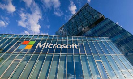 Microsoft का बड़ा कदम: क्लाउड और AI सेवाएं तुरंत हुईं बंद