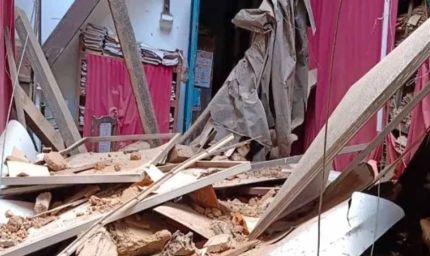 रायपुर कलेक्ट्रेट परिसर में हादसा: छत भरभराकर गिरी, अफरा-तफरी