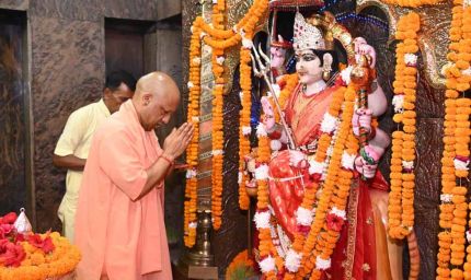 मुख्यमंत्री ने किए मां पाटेश्वरी के दर्शन-पूजन
