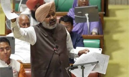 पंजाब विधानसभा में भिड़ंत: हरपाल चीमा और बाजवा आमने-सामने, हंगामे ने बढ़ाई गर्मी