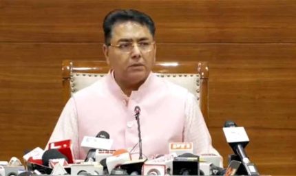 बंबूकाट विवाद: अमन अरोड़ा का बाजवा पर तंज – हम सिर्फ फोटो खिंचवाने नहीं गए थे