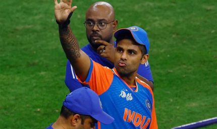 सूर्यकुमार यादव ने PM मोदी की जमकर तारीफ की, कहा- 'देश का नेता हमेशा फ्रंट फुट पर खेलता है!'