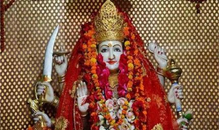 जालंधर के प्रसिद्ध मंदिर में कंजक पूजन पर चमत्कार, श्रद्धालुओं की लगी लंबी कतारें