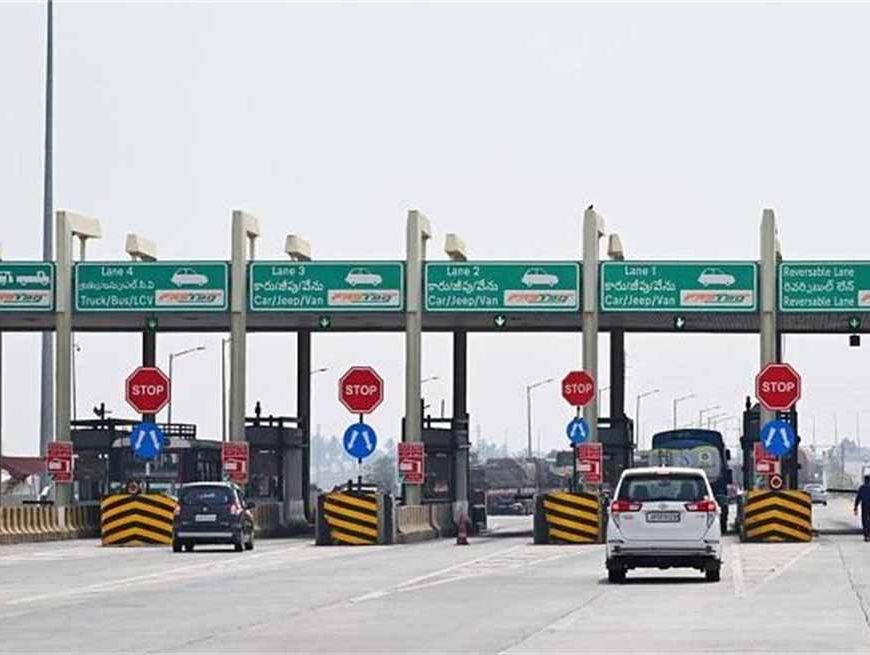 भारत में नया टोल प्लाजा, अब बिना रुके गुजरेगी गाड़ियां