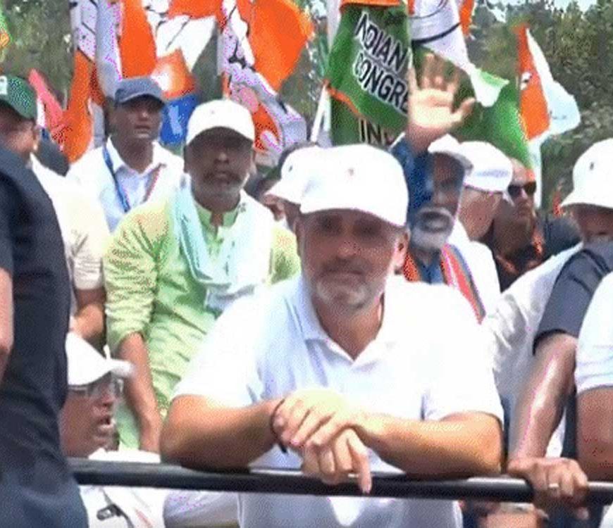 पटना में ‘वोट अधिकार यात्रा’ में सीएम हेमंत हुए शामिल