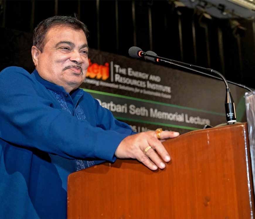 नितिन गडकरी का बड़ा बयान: लोगों को बेवकूफ बनाने वाला ही बनता है सबसे अच्छा नेता