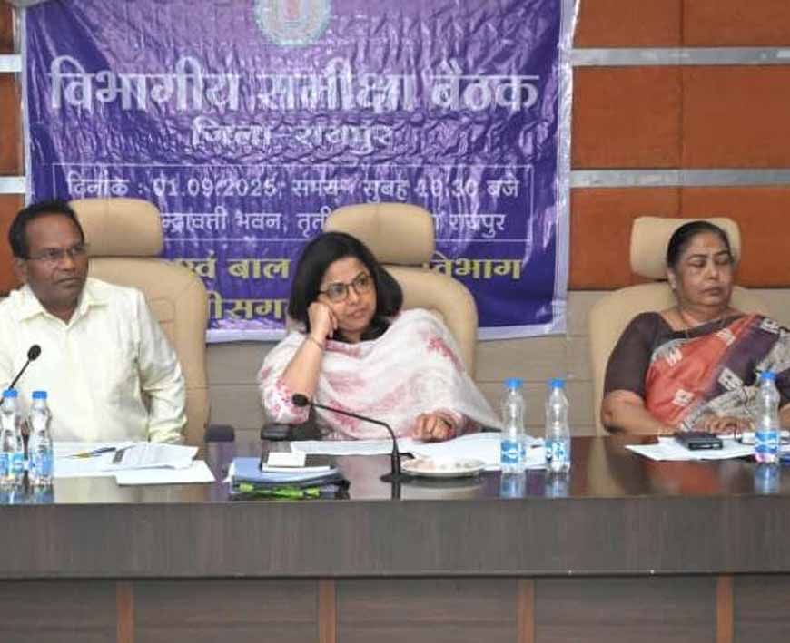 रायपुर : महिलाओं और बच्चों को मिले आंगनबाड़ी की सभी सेवाओं का लाभ : महिला एवं बाल विकास सचिव श्रीमती शम्मी आबिदी